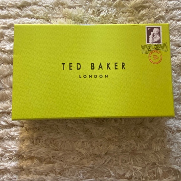 💥SOLD💥Ted Baker Wallet With Box 🌸 Great Condition - Picture 6 of 11